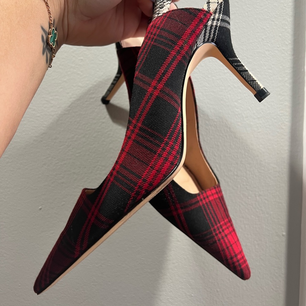Cute size 38 womens slingbacks